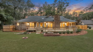 A well-maintained suburban home with a manicured lawn in Richmond Hill.
